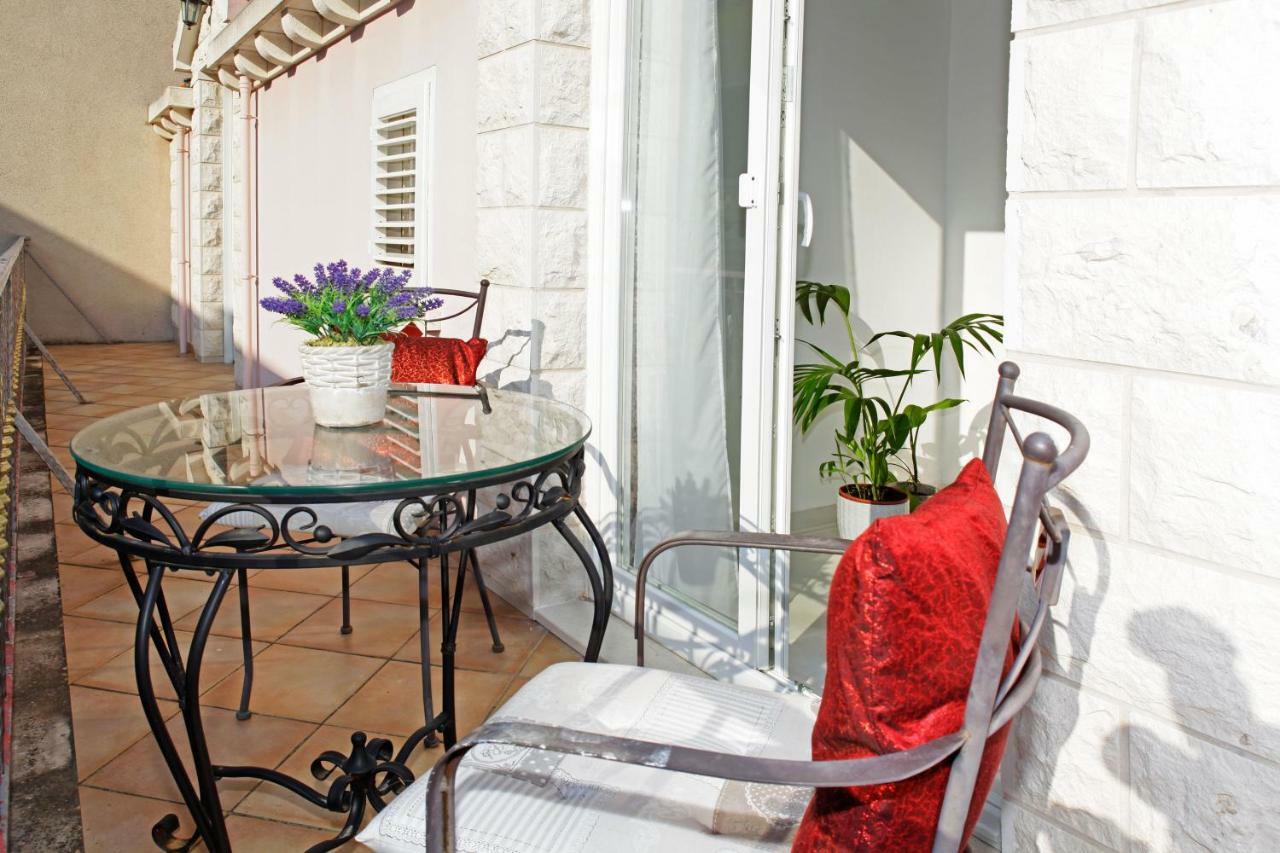 Apartment Ambroz *